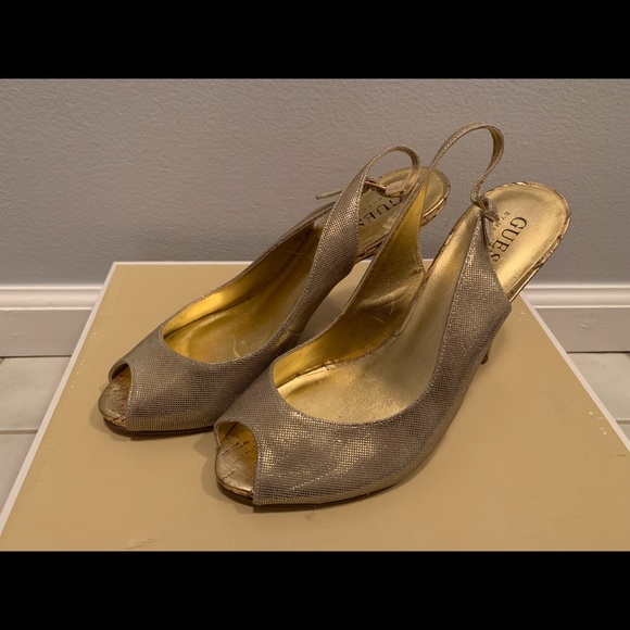 Guess heels in gold! SZ 6 - Picture 1 of 4